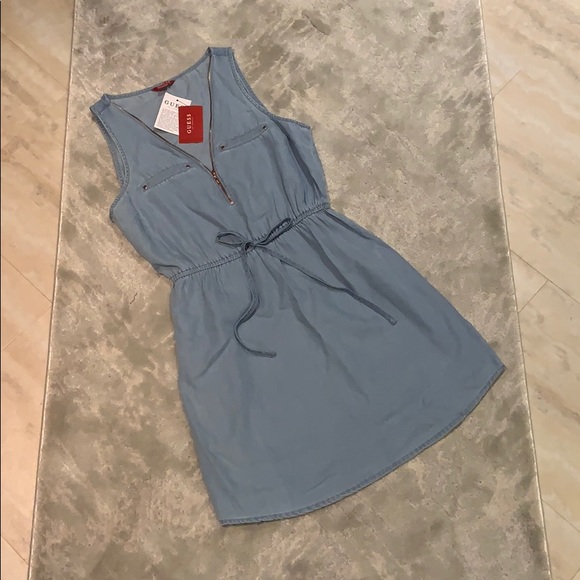 Guess Dresses & Skirts - BNWT Guess Piper Sleeveless Dress 👗